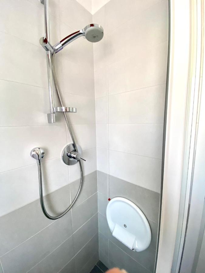 Monolocale Con Terrazzo Alle Porte Di Milano 브레쏘 외부 사진
